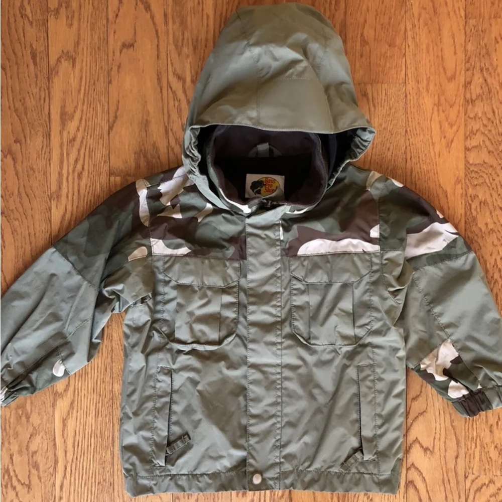 BASS PRO SHOP BOYS SIZE 3T ALL WEATHER ZIP UP HOODED JACKET, BROWN/CAMO, Poly